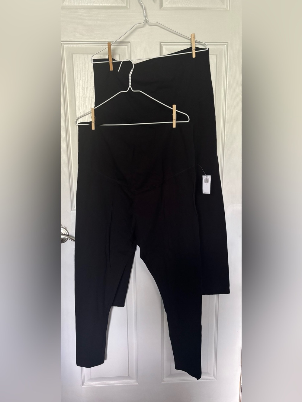 2 old navy maternity leggings size xl